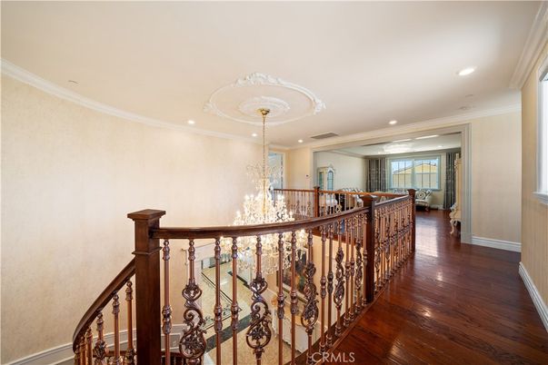 Chandelier, Interior, Recessed Lighting, Wood Texture Flooring