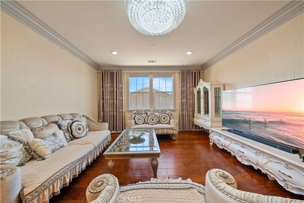 Chandelier, Interior, Living room, Recessed Lighting, Water, Wood Texture Flooring