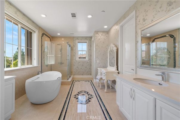 Bathroom, Dual Sink Vanities, Free Standing Baths, Glass Shower, Interior, Recessed Lighting