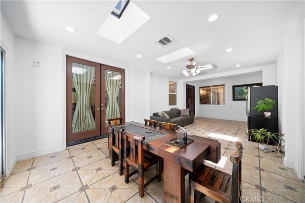 Dining room, Interior, Living room, Recessed Lighting