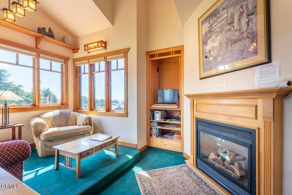 Fireplace, Interior, Living room