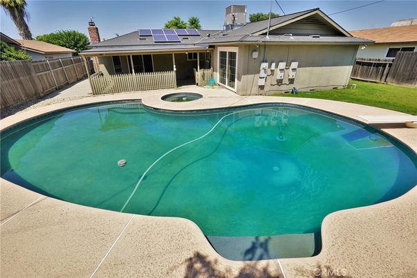 Exterior, Pool, Solar Panels