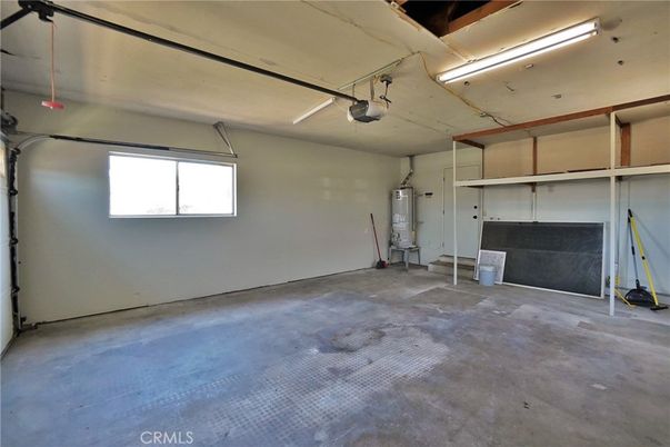Garage, Interior