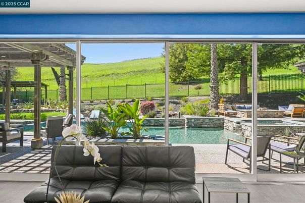 Interior, Pool, Sun Room