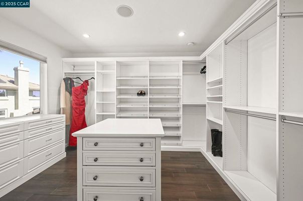 Interior, Recessed Lighting, Walk-in Closets, Wood Texture Flooring