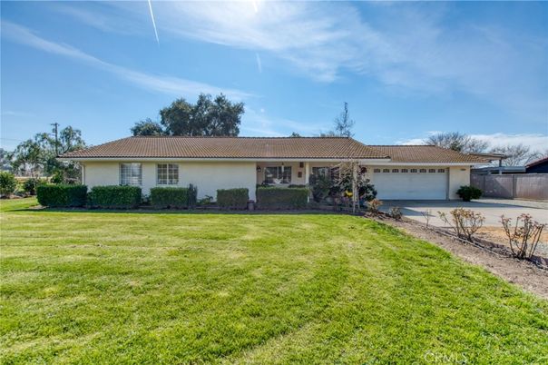 Attached, Backyard, Exterior, Facade, Ranch