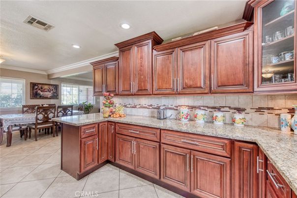 Dining room, Interior, Kitchen, Recessed Lighting