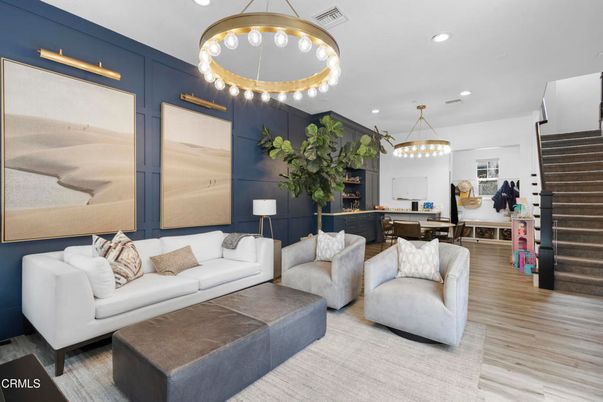 Dining room, Interior, Living room, Pendant Lights, Recessed Lighting, Wood Texture Flooring