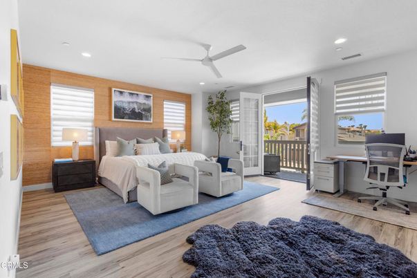 Bedroom, Home Office, Interior, Recessed Lighting, Wood Texture Flooring