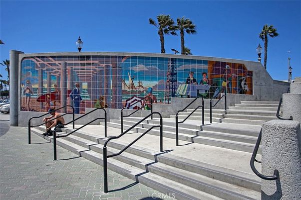 Exterior, Facade, None