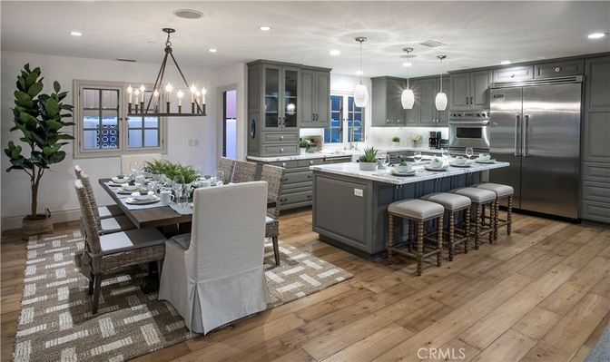 Dining room, Interior, Kitchen, Pendant Lights, Recessed Lighting, Stainless Steel Appliances, Wood Texture Flooring