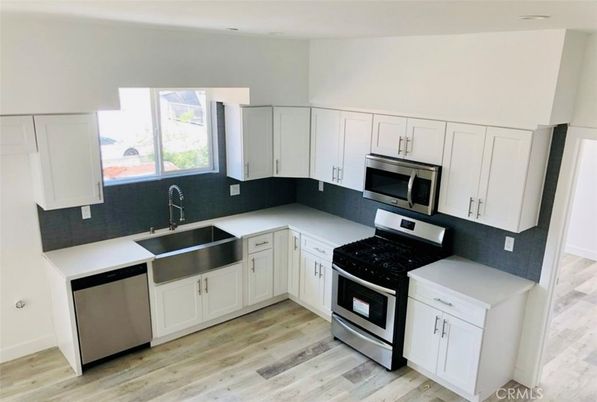 Interior, Kitchen, Stainless Steel Appliances, Wood Texture Flooring