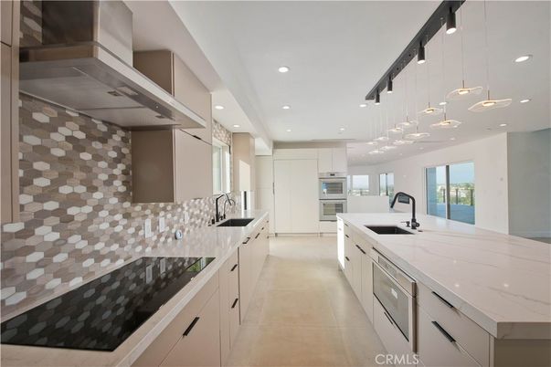 Interior, Kitchen, Pendant Lights, Recessed Lighting, Stainless Steel Appliances