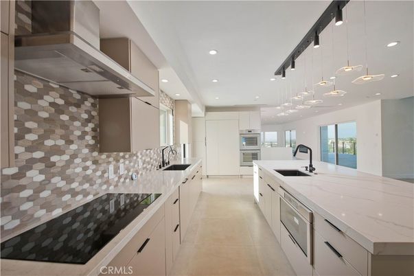 Interior, Kitchen, Pendant Lights, Recessed Lighting, Stainless Steel Appliances