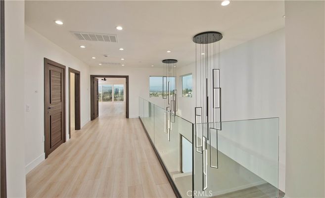 Interior, Pendant Lights, Recessed Lighting, Wood Texture Flooring