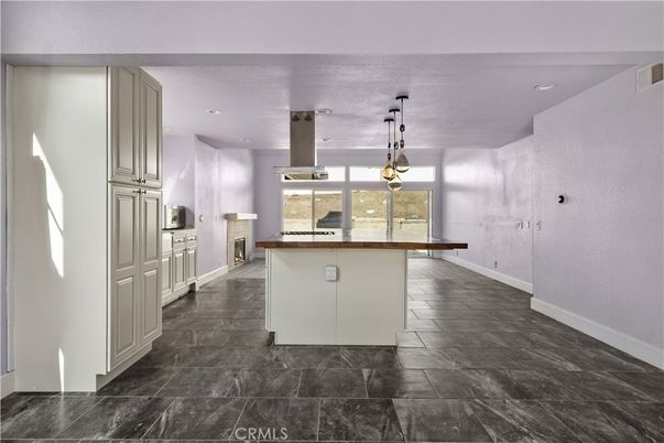 Fireplace, Interior, Kitchen, Pendant Lights, Recessed Lighting