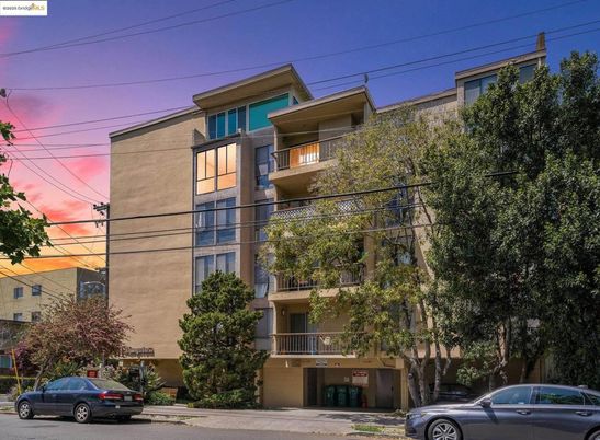 Exterior, Facade, Condo Building