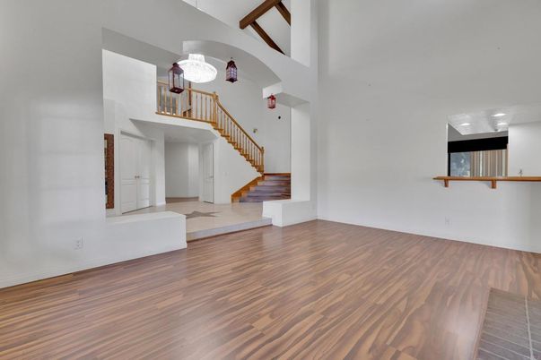 Chandelier, Interior, Wood Texture Flooring