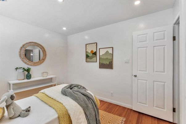 Bedroom, Interior, Recessed Lighting, Wood Texture Flooring