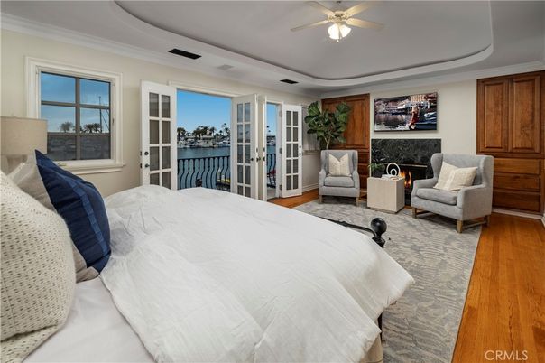 Bedroom, Fireplace, Interior, Water, Wood Texture Flooring