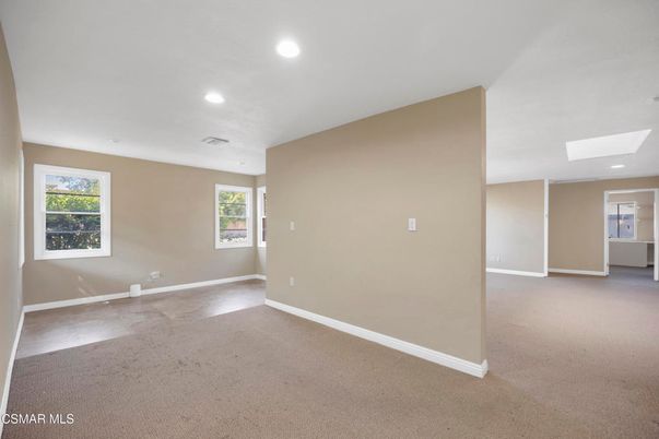 Empty room, Interior, Recessed Lighting