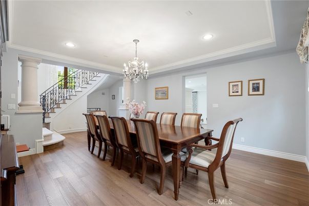 Chandelier, Dining room, Interior, Recessed Lighting, Wood Texture Flooring