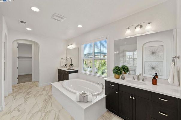 Bathroom, Dual Sink Vanities, Interior, Marble, Recessed Lighting