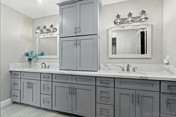 Bathroom, Dual Sink Vanities, Interior, Wood Texture Flooring