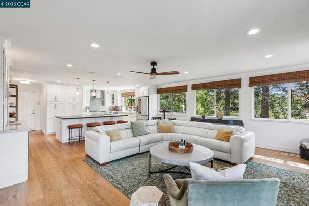 Interior, Kitchen, Living room, Pendant Lights, Recessed Lighting, Wood Texture Flooring