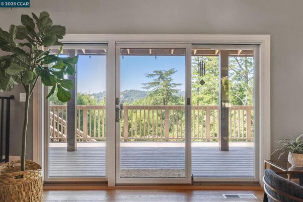 Interior, Sun Room, Wood Texture Flooring