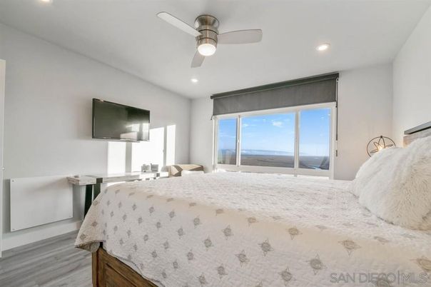Bedroom, Interior, Recessed Lighting, Water, Wood Texture Flooring