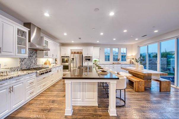 Dining room, Interior, Kitchen, Recessed Lighting, Stainless Steel Appliances, Wood Texture Flooring