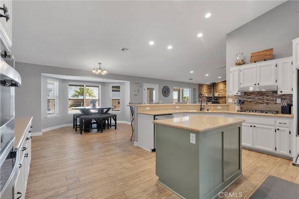 Chandelier, Dining room, Interior, Kitchen, Recessed Lighting, Wood Texture Flooring