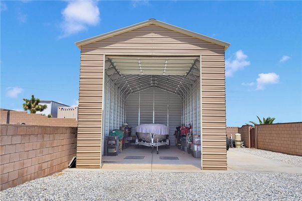 Detached Garage, Exterior