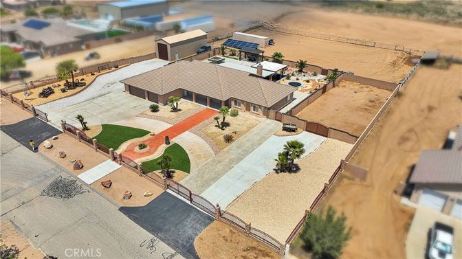 Exterior, Drone