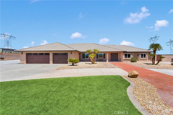 Attached, Backyard, Exterior, Facade, Ranch