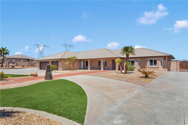 Attached, Backyard, Exterior, Facade, Ranch