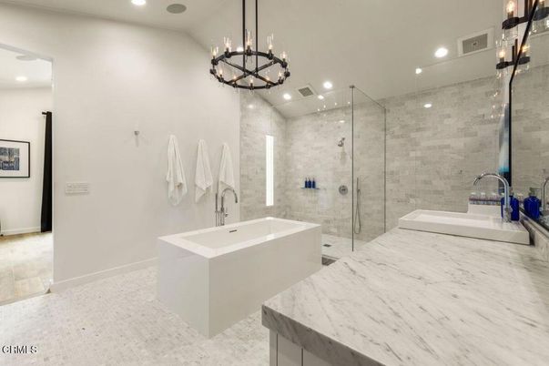 Bathroom, Chandelier, Glass Shower, Interior, Pendant Lights, Recessed Lighting
