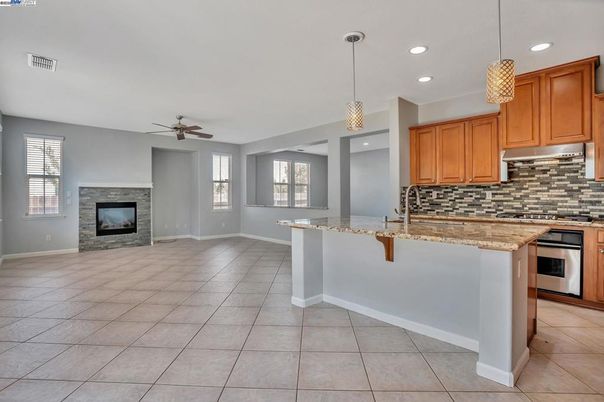 Fireplace, Interior, Kitchen, Pendant Lights, Recessed Lighting