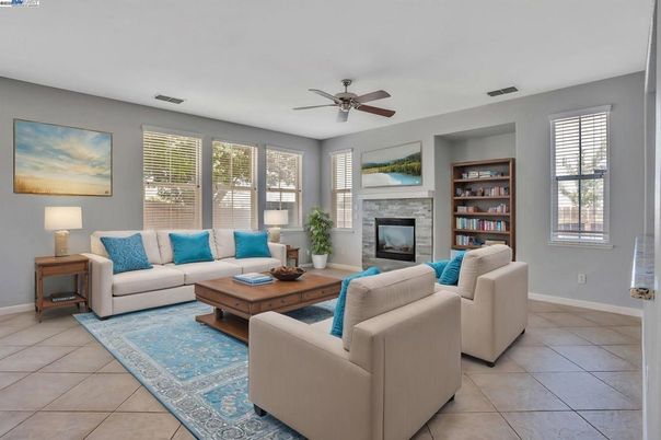 Fireplace, Interior, Living room