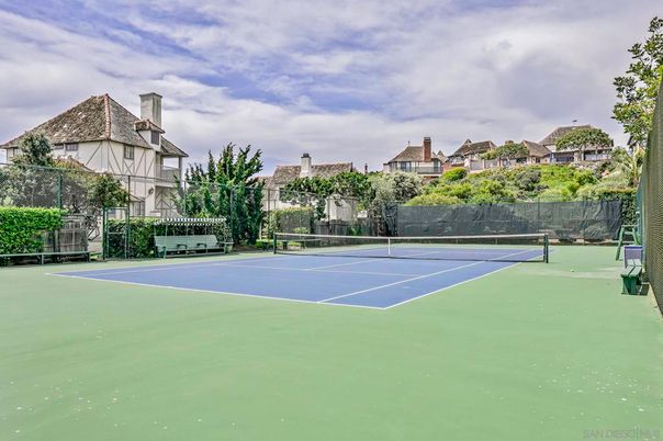 Exterior, Tennis Courts