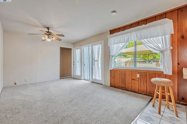 Empty room, Interior, Wooden Walls