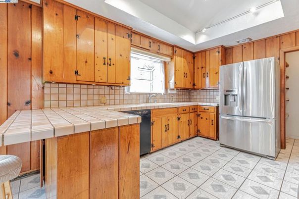 Interior, Kitchen, Tile Countertops