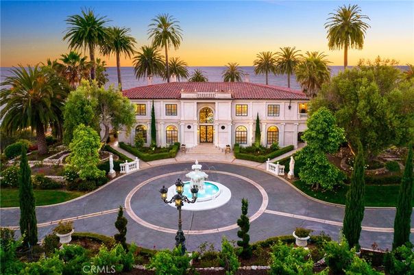 Backyard, Exterior, Facade, Water, French Provincial