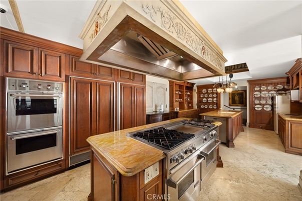 Chandelier, Interior, Kitchen, Pendant Lights, Stainless Steel Appliances