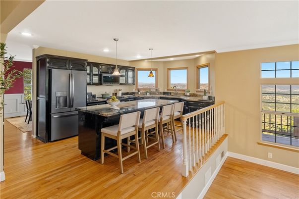 Dining room, Interior, Kitchen, Pendant Lights, Recessed Lighting, Wood Texture Flooring