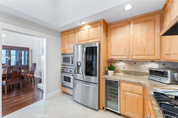 Dining room, Interior, Kitchen, Recessed Lighting, Stainless Steel Appliances, Wood Texture Flooring