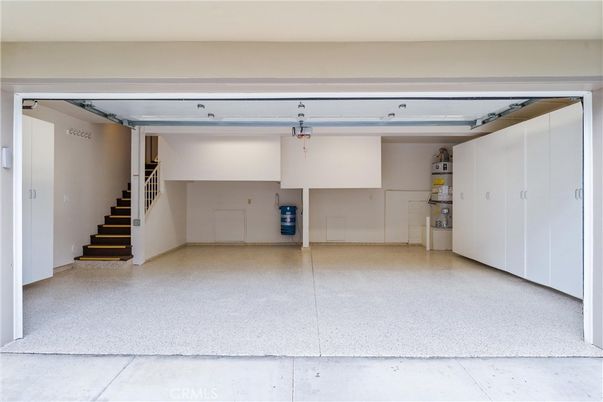 Garage, Interior