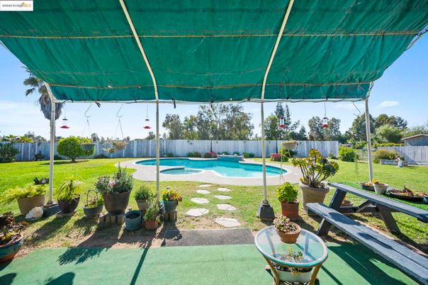 Backyard, Exterior, Pool