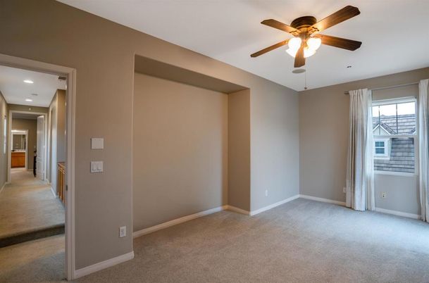 Empty room, Interior, Recessed Lighting